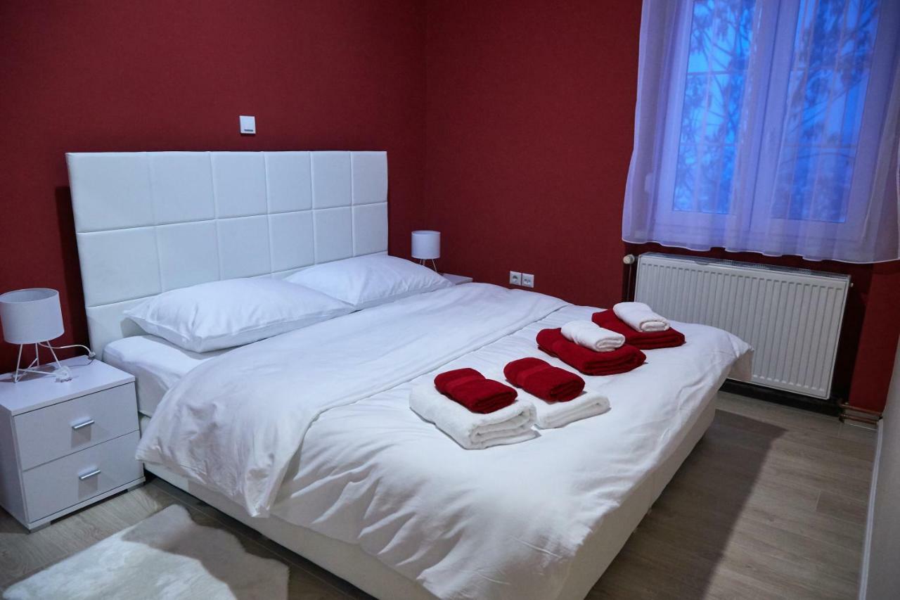 Apartamento Station Osijek Exterior foto