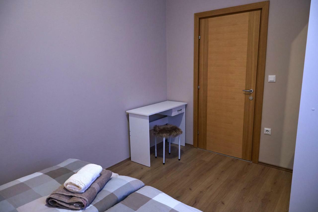 Apartamento Station Osijek Exterior foto